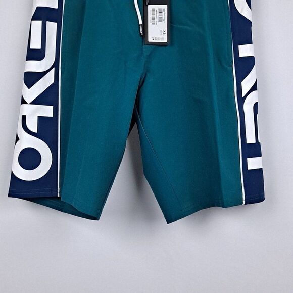 Oakley Mens Board Shorts NWT - Picture 3 of 11